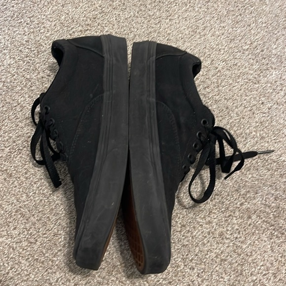 Vans monochromatic shoes - Picture 2 of 7